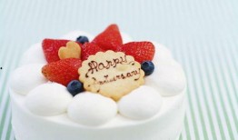 娱乐吃瓜酱切蛋糕,共享甜蜜时光